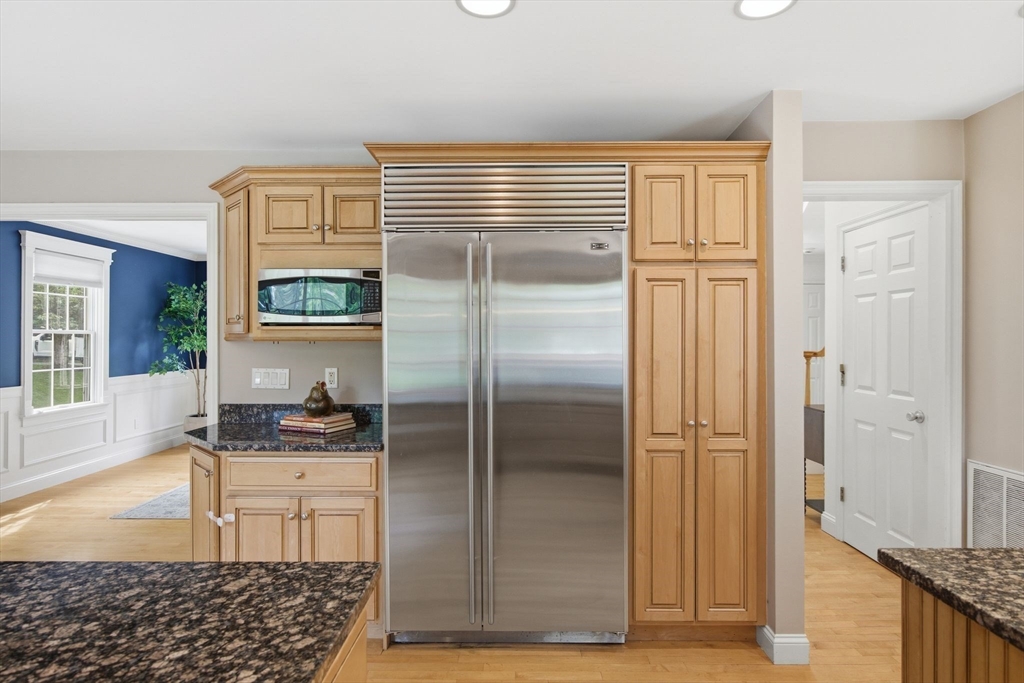 2 Stonecleave Road North Reading, MA 01864 - Photo 9 of 42