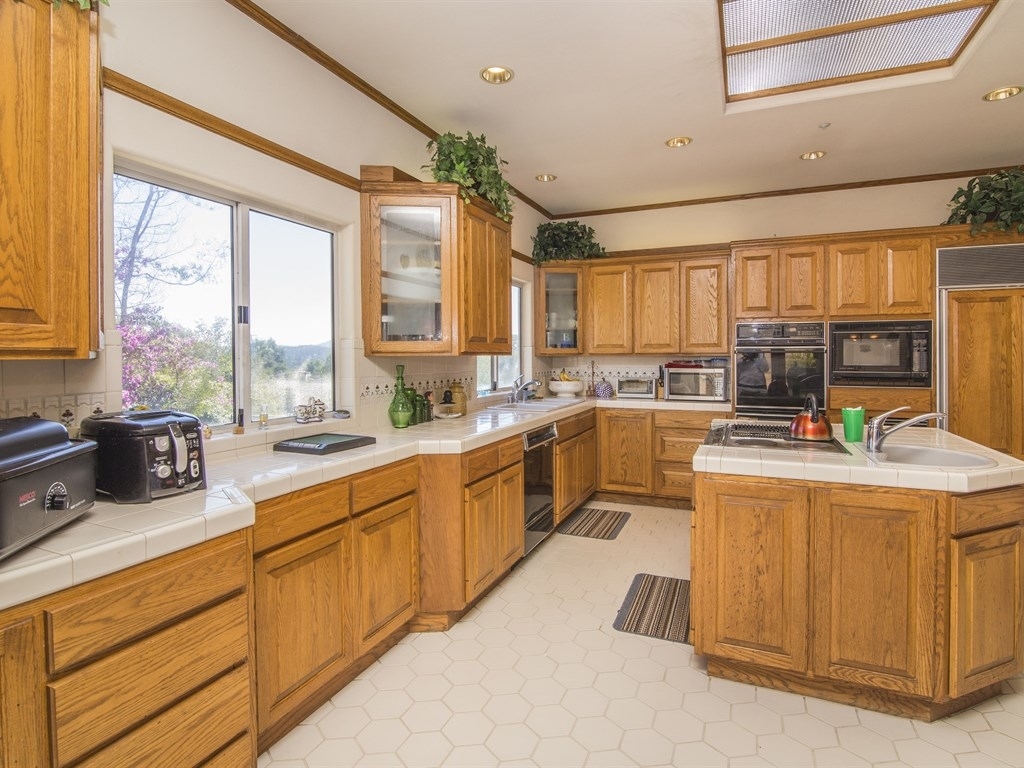 1814 Quicker Road El Cajon, CA 92021 - Photo 12 of 25 Gallery Image 12