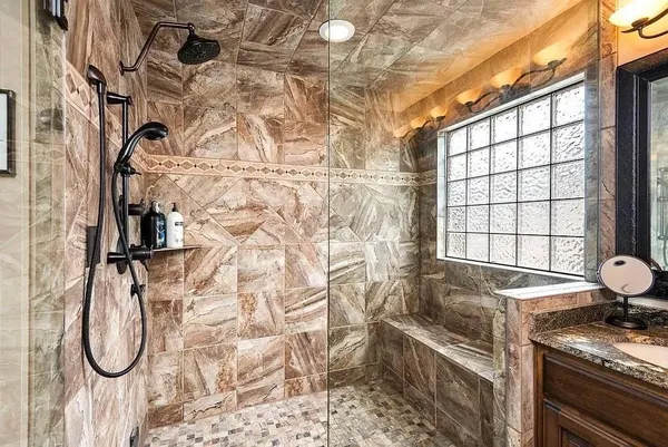 $460,000 | 7320 Northwest 85th Terrace, Kansas City, MO 64153