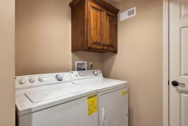 $460,000 | 7230 Northwest 85th Terrace, Kansas City, MO 64153