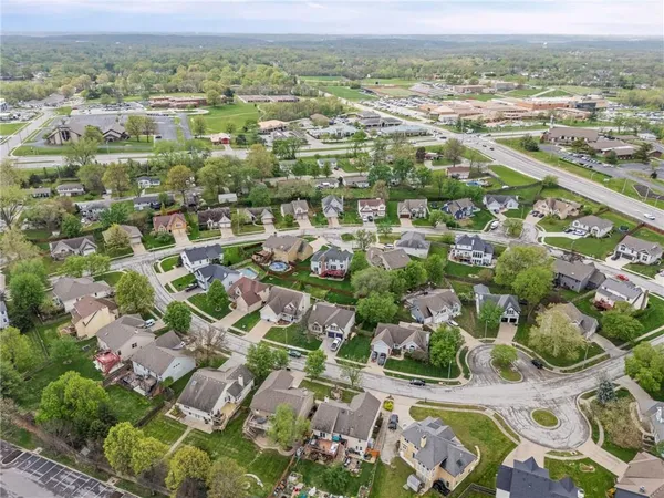 $460,000 | 7320 Northwest 85th Terrace, Kansas City, MO 64153