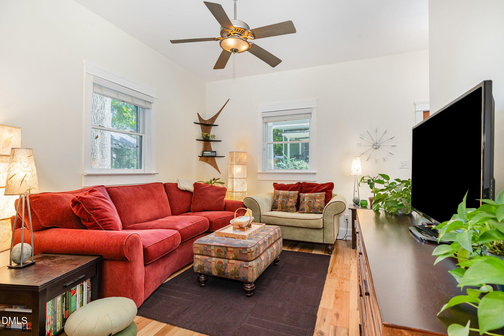 504 South Saunders Street Raleigh, NC 27603 - Photo 3 of 32 011_img_9548-edit_608