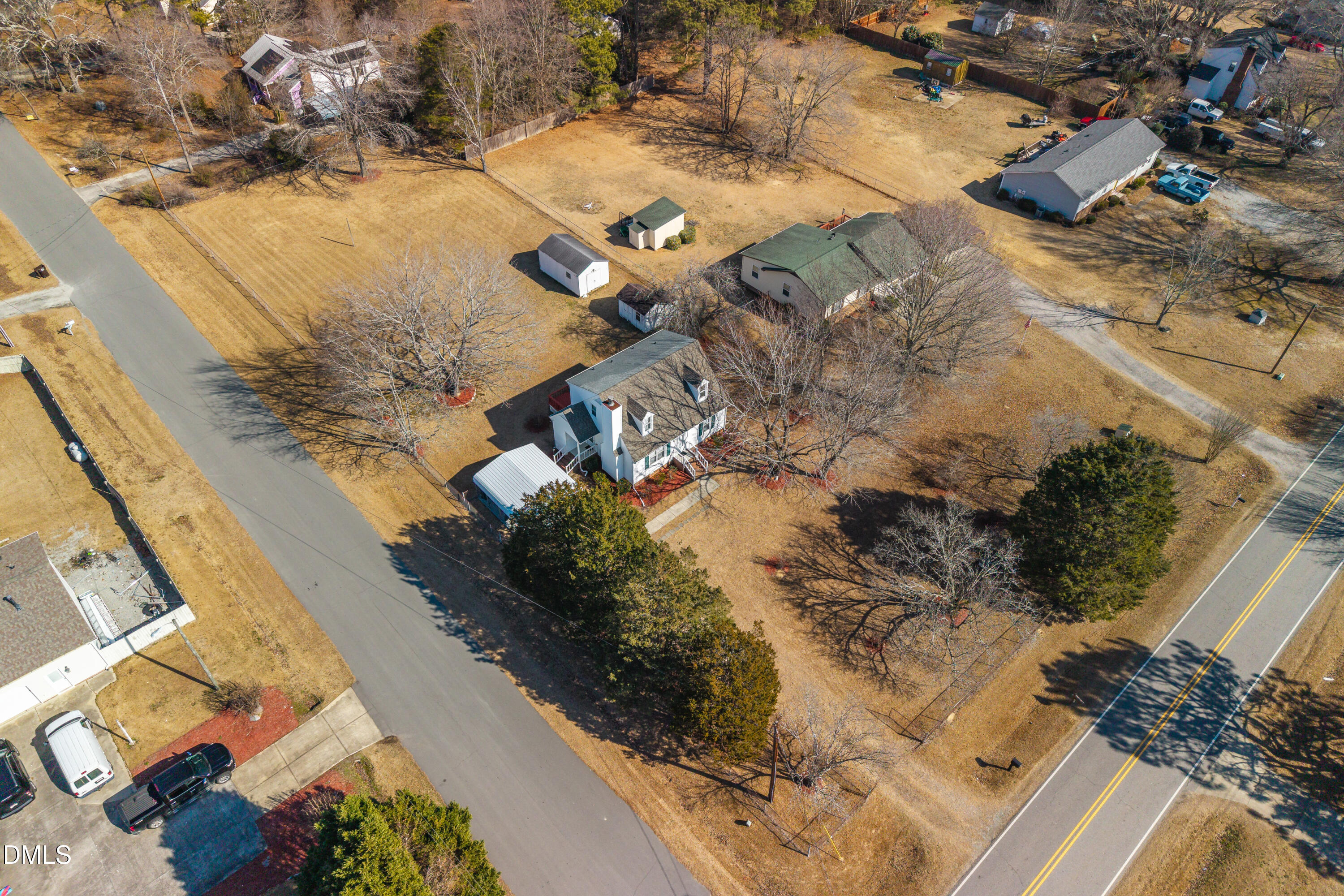 624 Wagstaff Road Fuquay-Varina, NC 27526 - Photo 35 of 39 an aerial view of a house with a yard