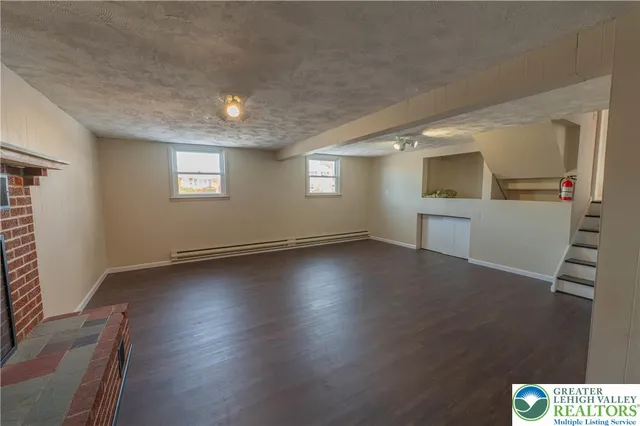 $2,200 | 1424 Grace Street, Allentown, PA 18103