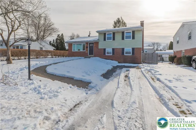 $2,200 | 1424 Grace Street, Allentown, PA 18103