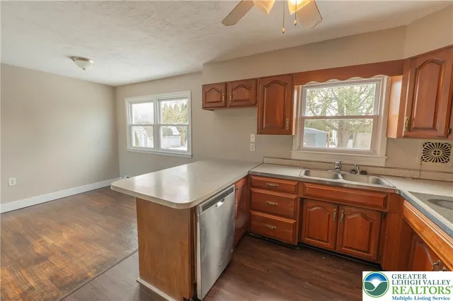 $2,200 | 1424 Grace Street, Allentown, PA 18103