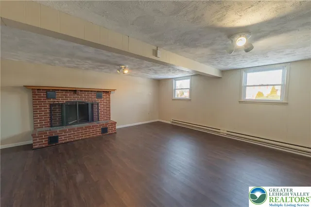 $2,200 | 1424 Grace Street, Allentown, PA 18103