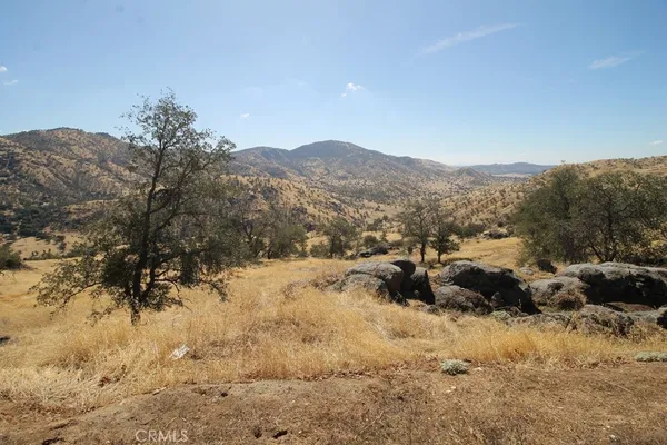 $179,000 | 35616 Arrowhead Lane, Squaw Valley, CA 93675