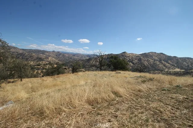 $179,000 | 35616 Arrowhead Lane, Squaw Valley, CA 93675