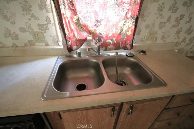 $179,000 | 35616 Arrowhead Lane, Squaw Valley, CA 93675