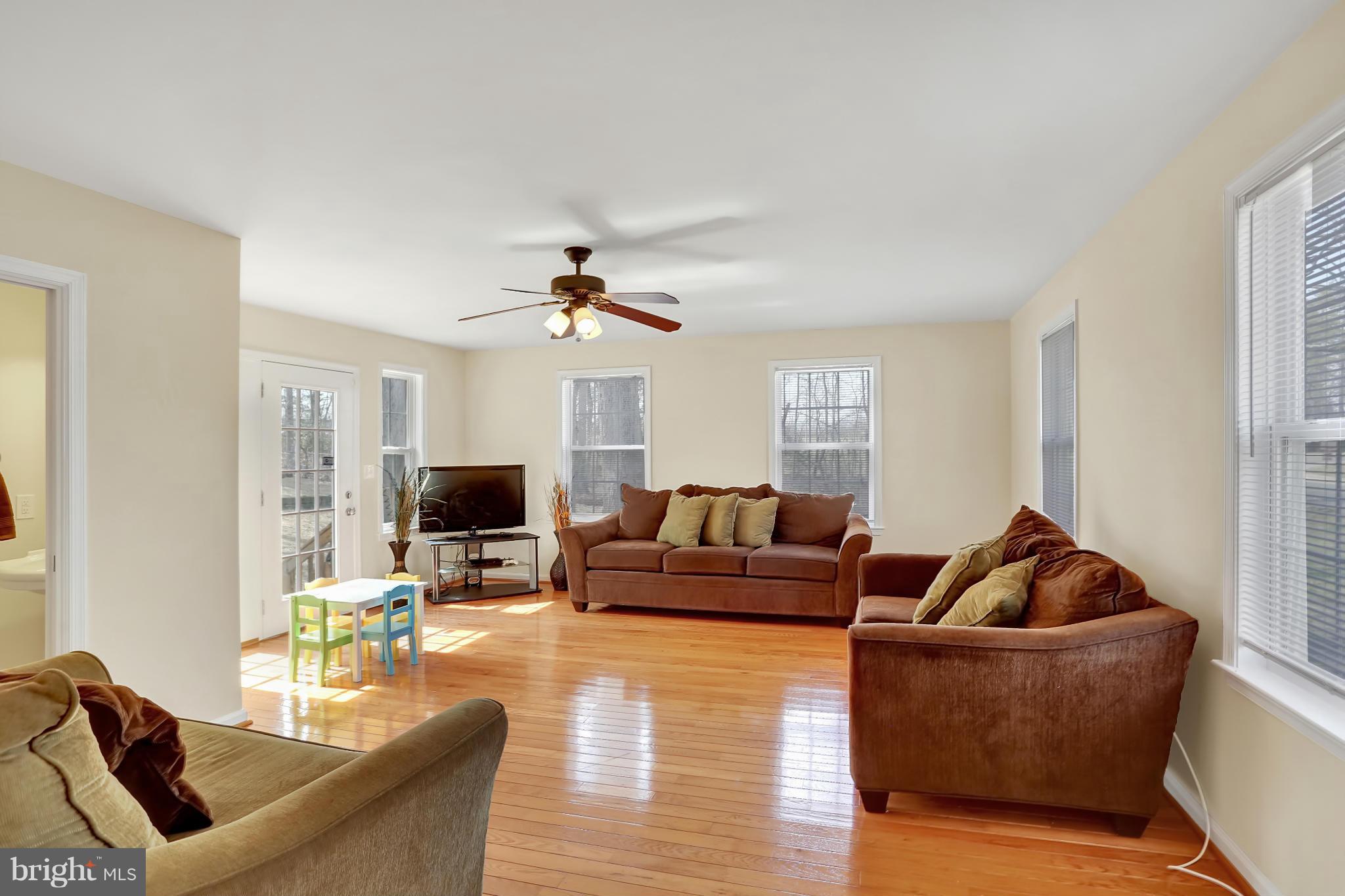 143 Choptank Road Stafford, VA 22556 - Photo 14 of 30 Family Room off the kitchen
