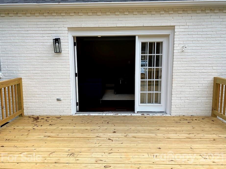 5726 Sharon Road Charlotte, NC 28210 - Photo 14 of 22 Gallery Image 14