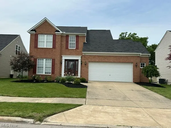 $389,900 | 566 Colonial Drive, Painesville, OH 44077
