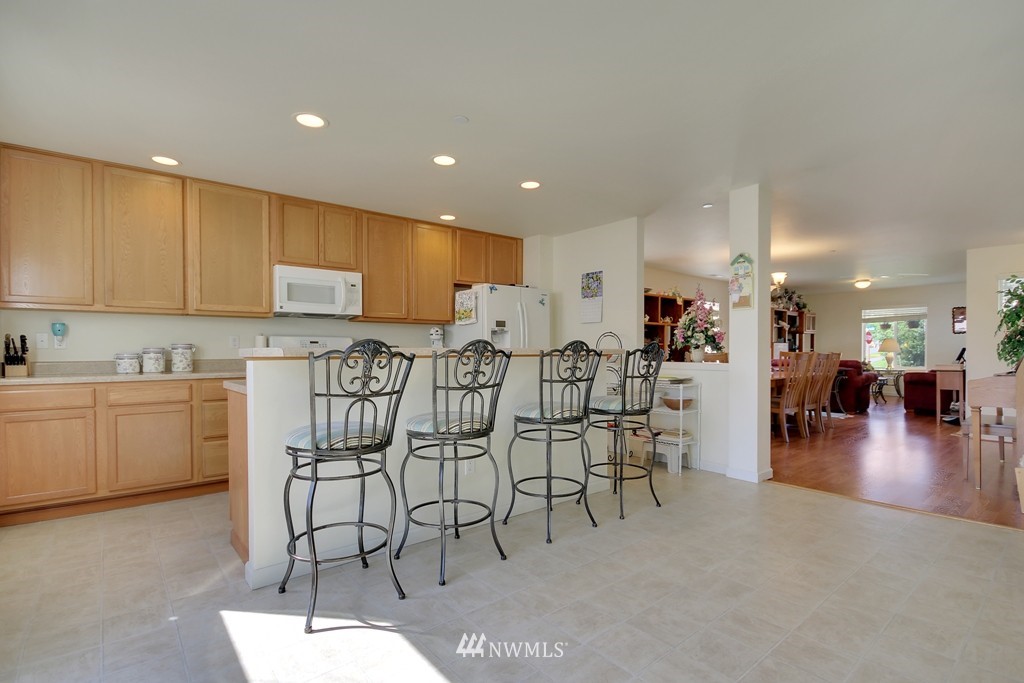 1301 Foreman Road DuPont, WA 98327 - Photo 5 of 23