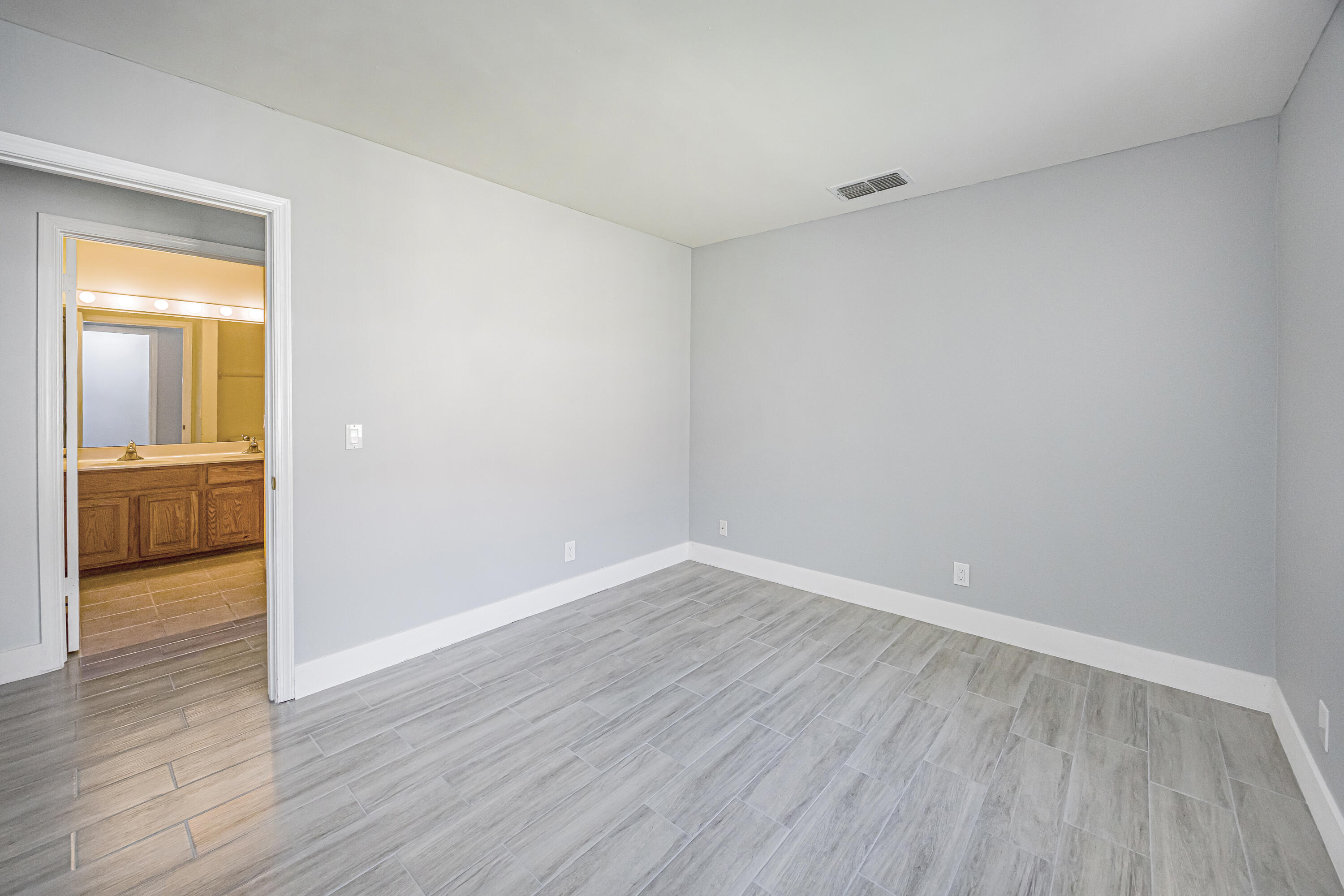 5148 Rosen Boulevard Boynton Beach, FL 33472 - Photo 13 of 50 0049_8996
