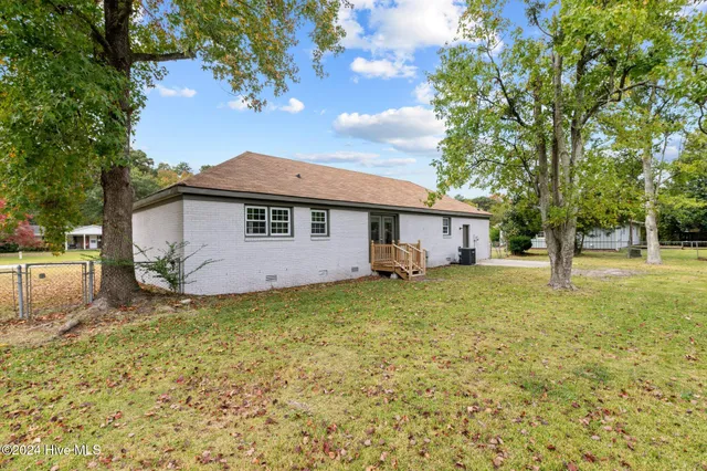 $1,750 | 116 Shepard Street, Havelock, NC 28532