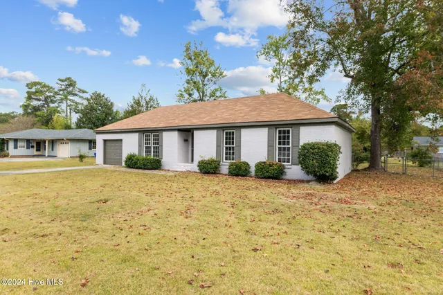 $1,750 | 116 Shepard Street, Havelock, NC 28532