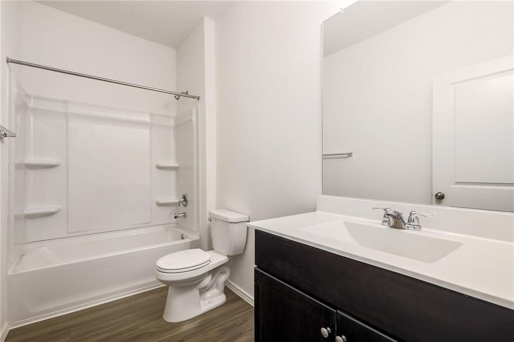 7109 Spirit Hill Road Austin, TX 78744 - Photo 20 of 24