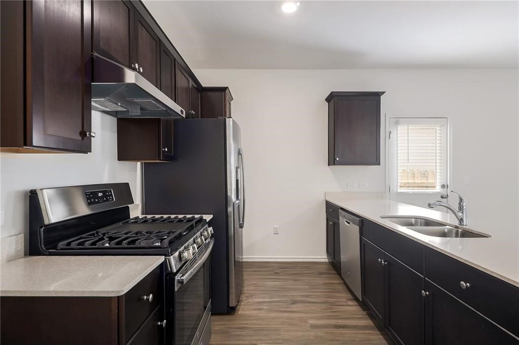 7109 Spirit Hill Road Austin, TX 78744 - Photo 10 of 24