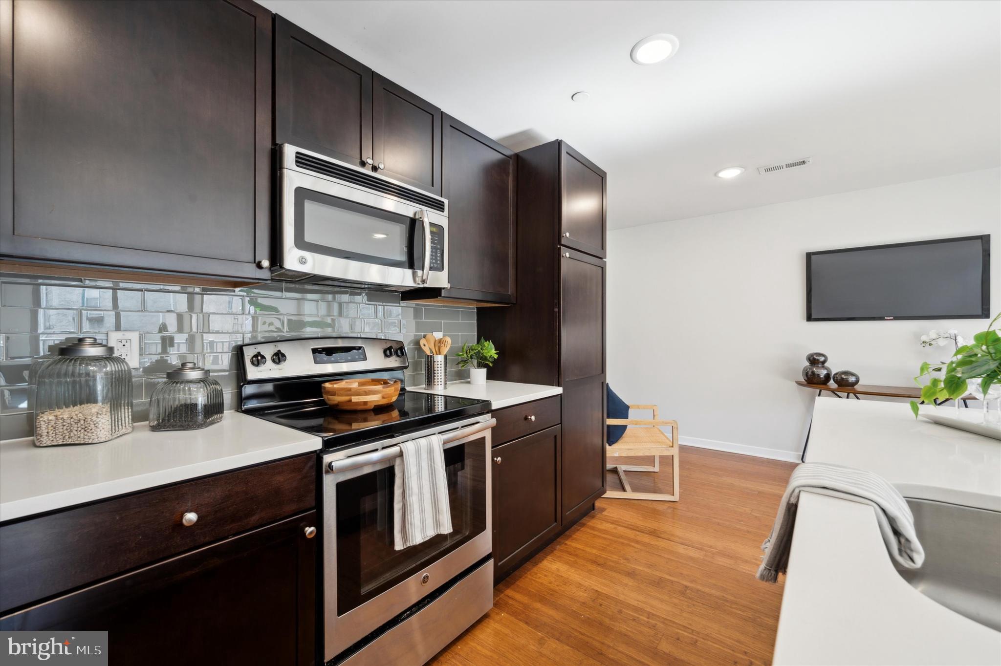 1608 Ridge Avenue, Unit 203 Philadelphia, PA 19130 - Photo 15 of 30