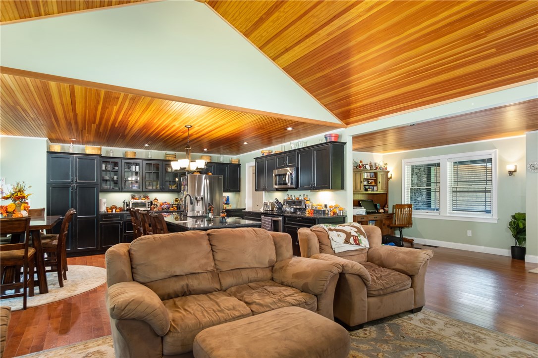 220 John Tillinghast Road Coventry, RI 02827 - Photo 16 of 40