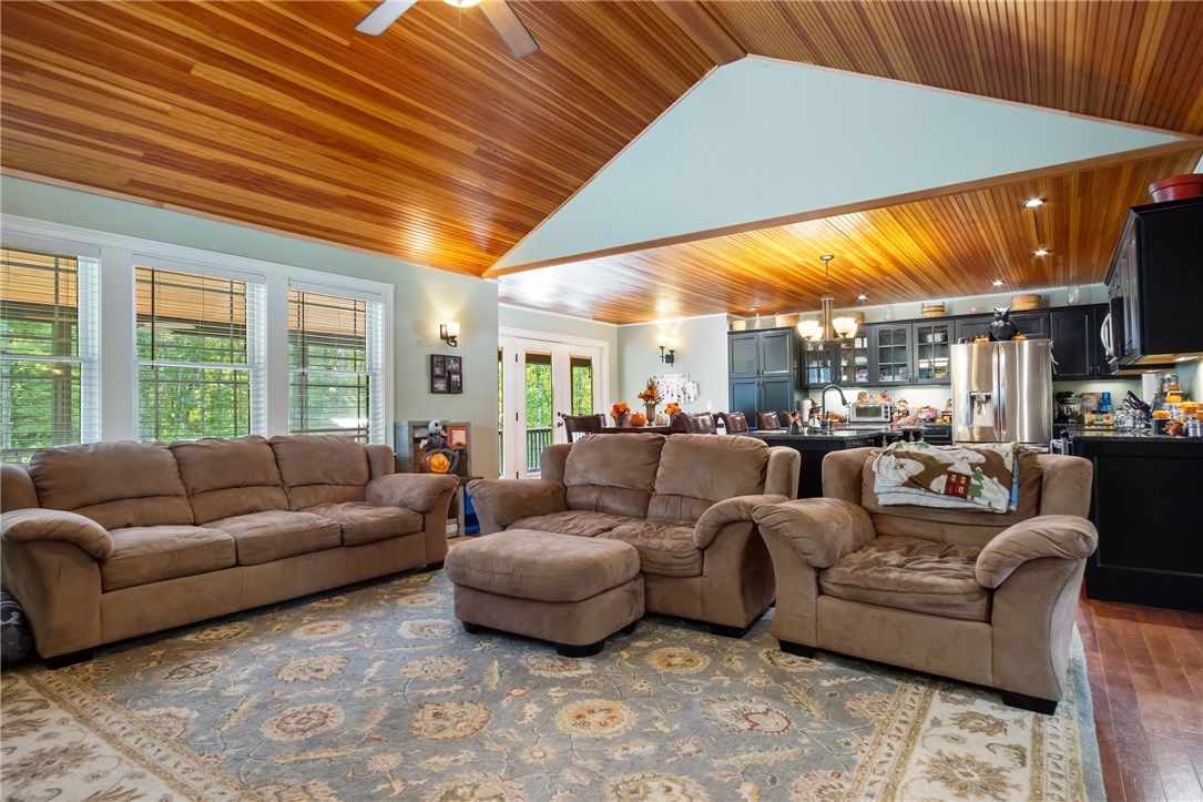 220 John Tillinghast Road Coventry, RI 02827 - Photo 5 of 40