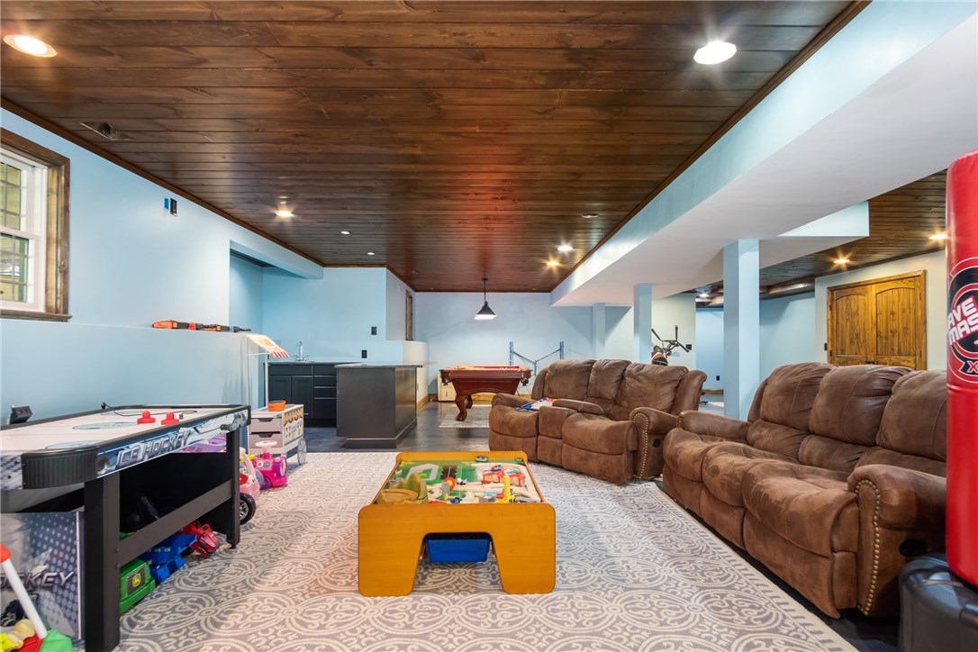 220 John Tillinghast Road Coventry, RI 02827 - Photo 10 of 40