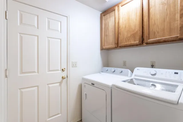 $389,900 | 3085 Seminole Drive, Redding, CA 96001