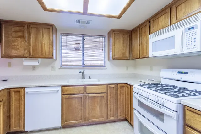 $389,900 | 3085 Seminole Drive, Redding, CA 96001