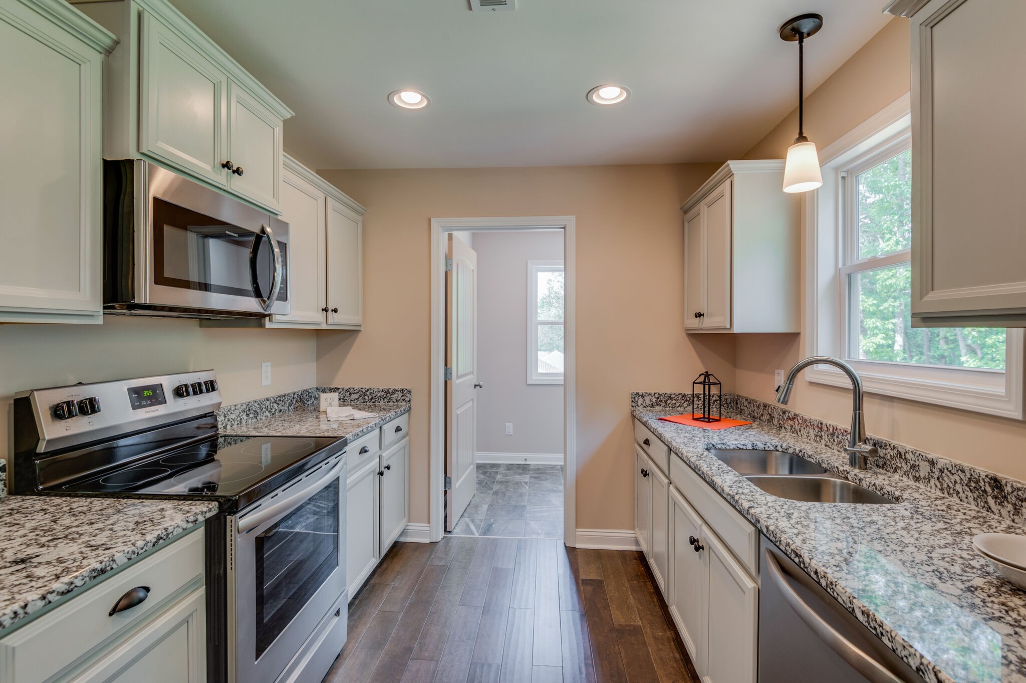 113 Mangrum Road Bon Aqua, TN 37025 - Photo 9 of 33 Gallery Image 9