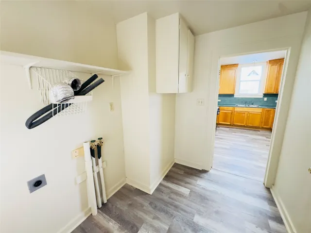 $1,650 | 409 Botts Street, Brenham, TX 77833