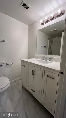 $2,450 | 5904 Cove Landing Road, Unit 301, Burke, VA 22015