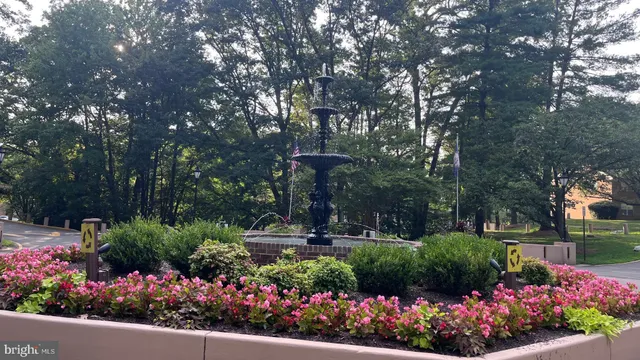 $2,450 | 5904 Cove Landing Road, Unit 301, Burke, VA 22015