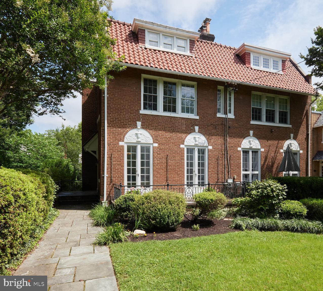 3407 Fessenden Street Northwest Washington, DC 20008 - Photo 48 of 57