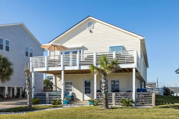 $995,000 | 205 Barefoot Lane, Atlantic Beach, NC 28512