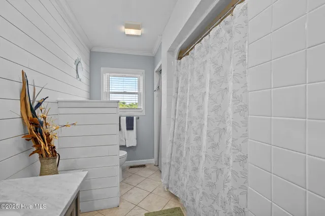 $995,000 | 205 Barefoot Lane, Atlantic Beach, NC 28512