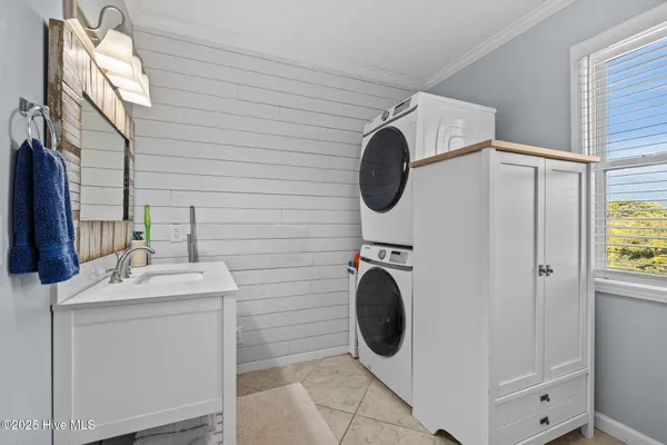 $995,000 | 205 Barefoot Lane, Atlantic Beach, NC 28512