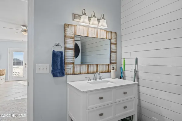 $995,000 | 205 Barefoot Lane, Atlantic Beach, NC 28512