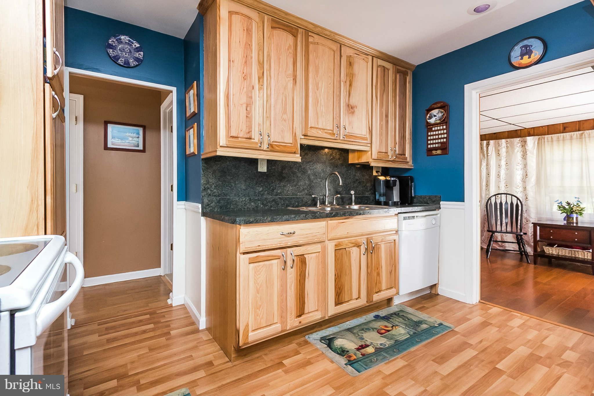 2612 Ambler Road Baltimore, MD 21222 - Photo 7 of 23 Kitchen