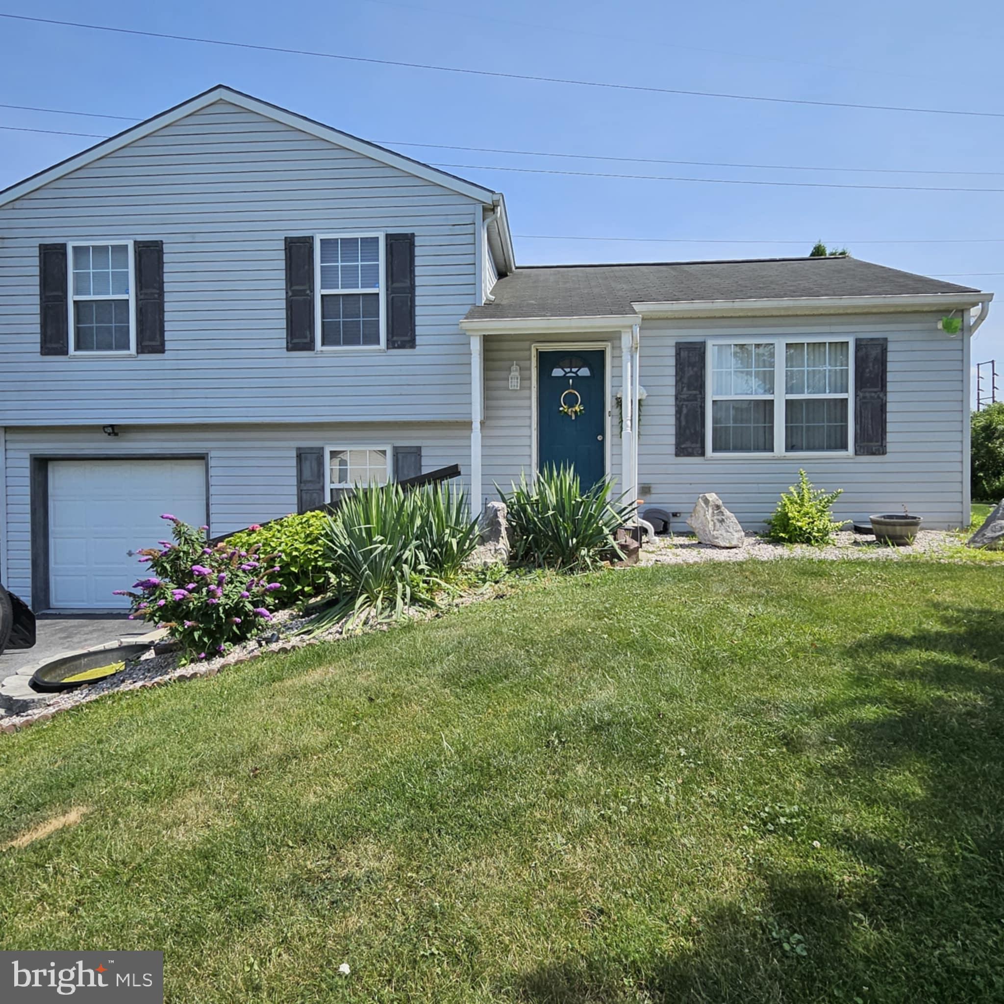 105 East Brookfield Dr  