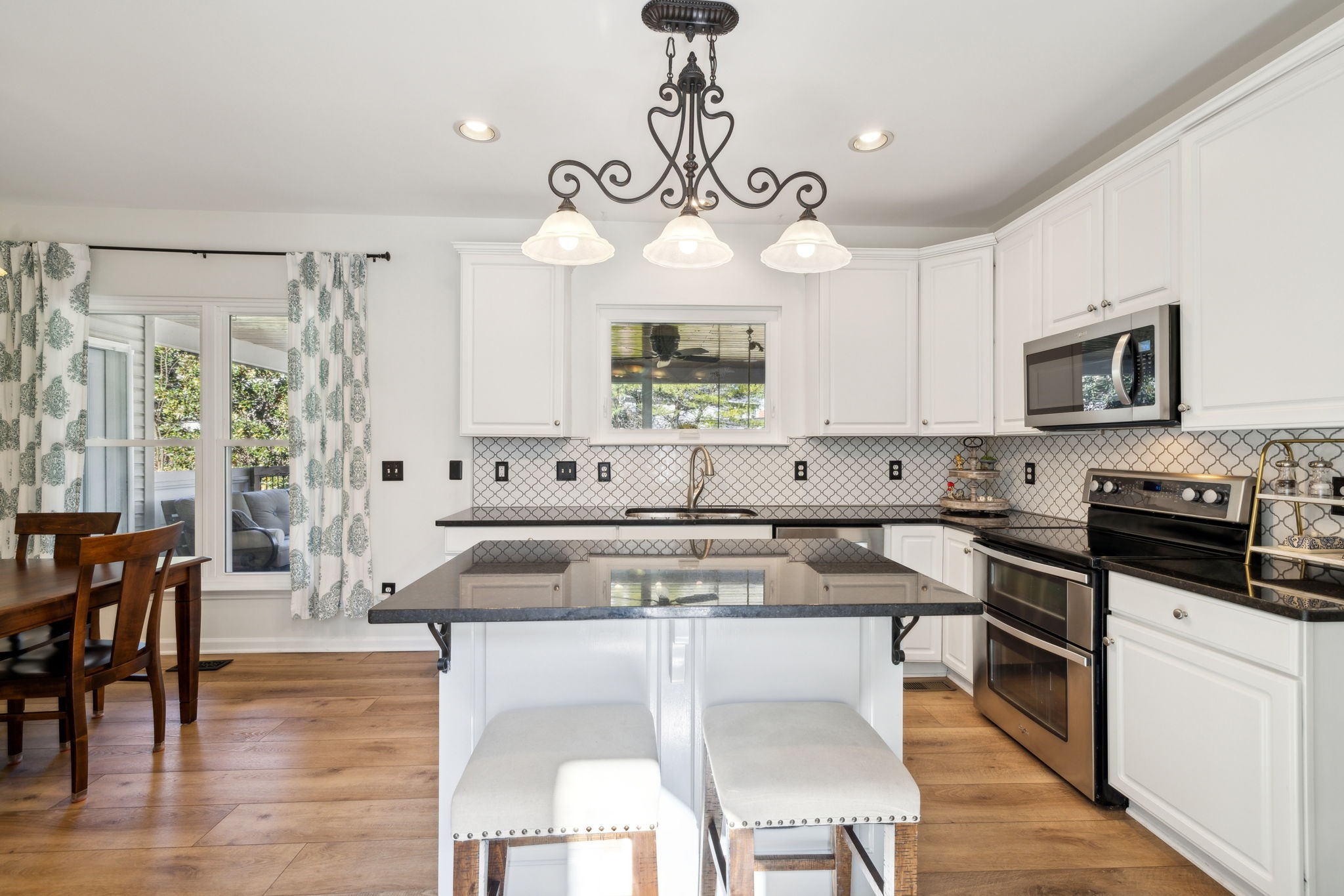 305 Devonshire Drive Franklin, TN 37064 - Photo 19 of 83