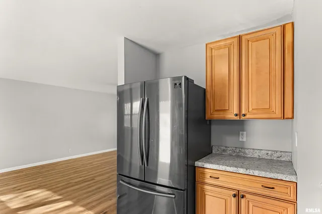 $189,000 | 2232 West Warwick Drive, Peoria, IL 61614