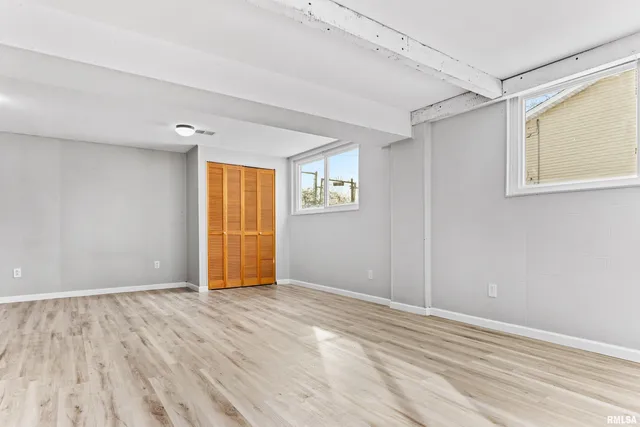 $189,000 | 2232 West Warwick Drive, Peoria, IL 61614