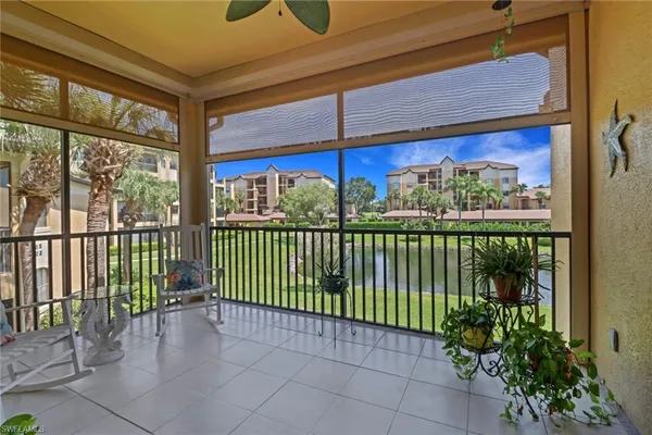 $379,900 | 184 Vintage Circle, Unit N201, Naples, FL 34119