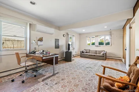 $679,000 | 24 Windmill Lane, Levittown, NY 11756