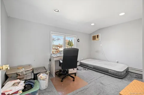 $679,000 | 24 Windmill Lane, Levittown, NY 11756