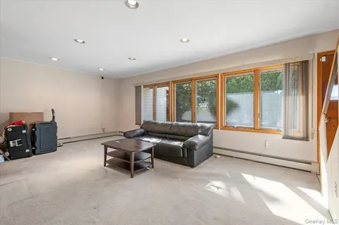 $679,000 | 24 Windmill Lane, Levittown, NY 11756