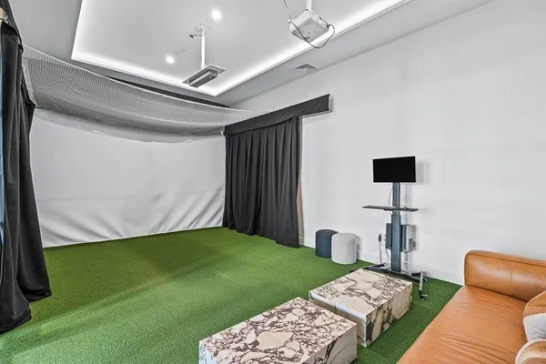 $3,500 | 99 Sumner Street, Unit 306, Boston, MA 02128