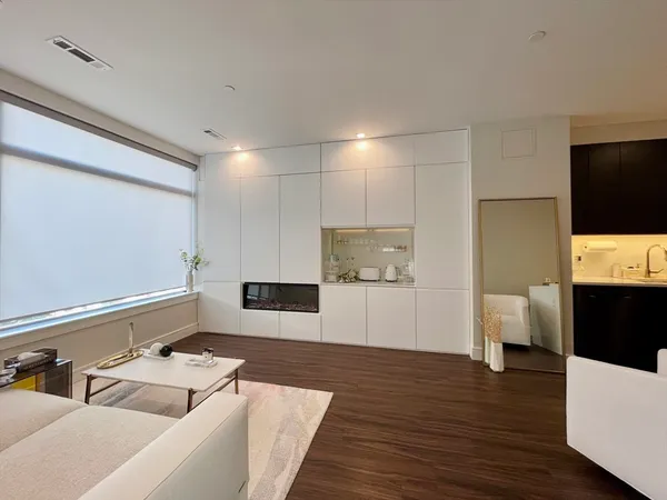 $3,500 | 99 Sumner Street, Unit 306, Boston, MA 02128