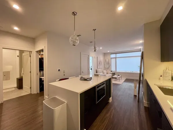 $3,500 | 99 Sumner Street, Unit 306, Boston, MA 02128